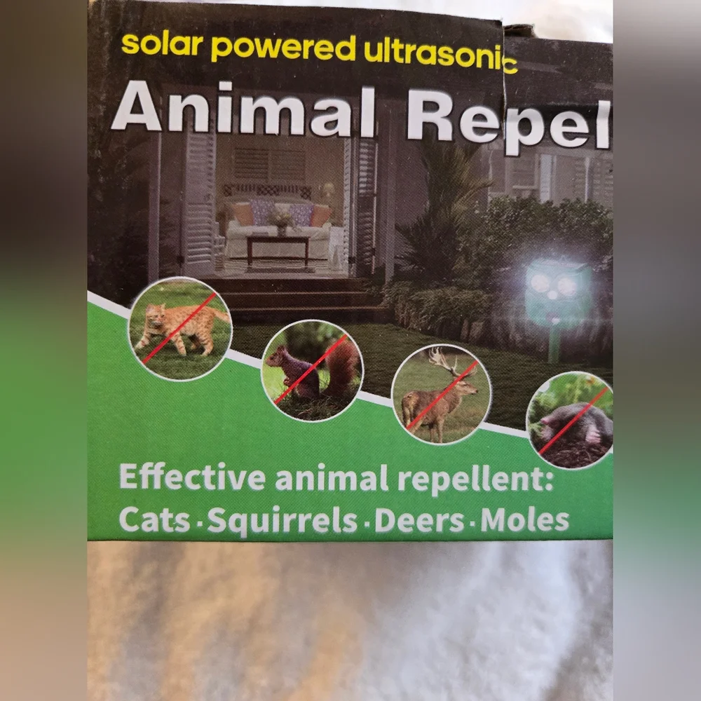 Solar Powered Ultrasonic Animal Repeller - Green